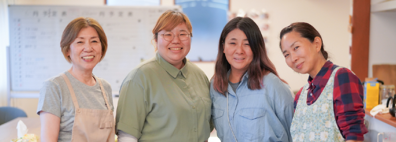 碧ではたらくスタッフの集合写真